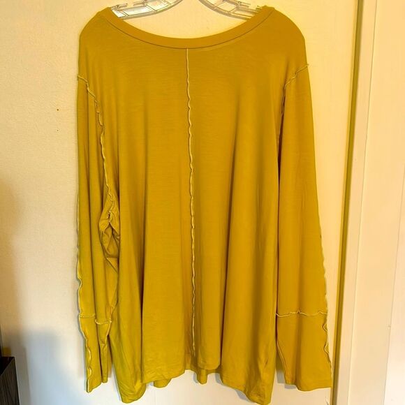 Ava and Viv Tunic Plus Size - Picture 1 of 5